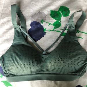 Lightweight Sports Bra